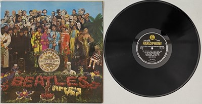 Lot 25 - THE BEATLES - SGT. PEPPER'S LONELY HEARTS CLUB BAND LP (ORIGINAL UK STEREO COPY - PCS 7027)