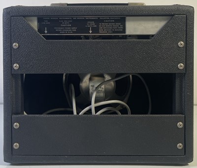 Lot 18 - 70S FENDER VIBRO CHAMP GUITAR AMPLIFIER.