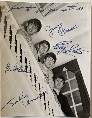 Lot 140 - BEATLES FAN CLUB MEMORABILIA.