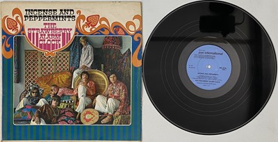 Lot 241 - THE STRAWBERRY ALARM CLOCK - INCENSE AND PEPPERMINTS LP (NPL.28106 - UK MONO ORIGINAL)