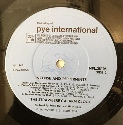 Lot 241 - THE STRAWBERRY ALARM CLOCK - INCENSE AND PEPPERMINTS LP (NPL.28106 - UK MONO ORIGINAL)