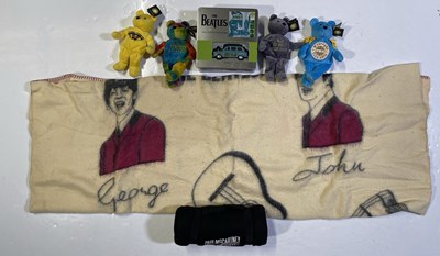 Lot 215 - THE BEATLES - COLLECTABLES INC WITNEY BLANKET / BEANY BABIES.