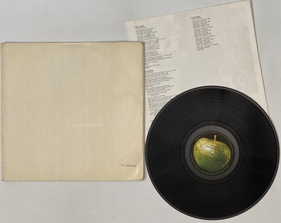 Lot 73 - THE BEATLES - WHITE ALBUM LP (UK ORIGINAL - NO EMI CREDITS - NO: 0297139 - PMC 7067/ 68)