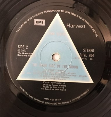 Lot 254 - PINK FLOYD - THE DARK SIDE OF THE MOON LP (UK COMPLETE SOLID TRIANGLE - SHVL 804)