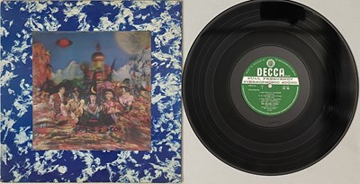 Lot 304 - THE ROLLING STONES - THEIR SATANIC MAJESTIES REQUEST LP (ORIGINAL UK STEREO COPY - TXS 103)