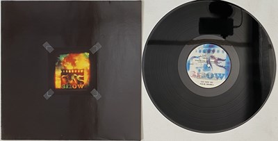 Lot 376 - THE CURE - SHOW LP (EU ORIGINAL - FICTION RECORDS - FIXH 25)