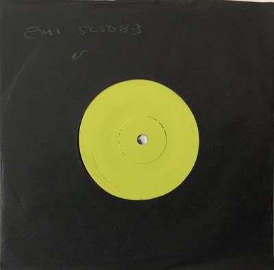 Lot 456 - QUEEN - SOUL BROTHER 7" (UK TEST PRESSING - B-SIDE OF UNDER PRESSURE - EMI 5250 B-3)