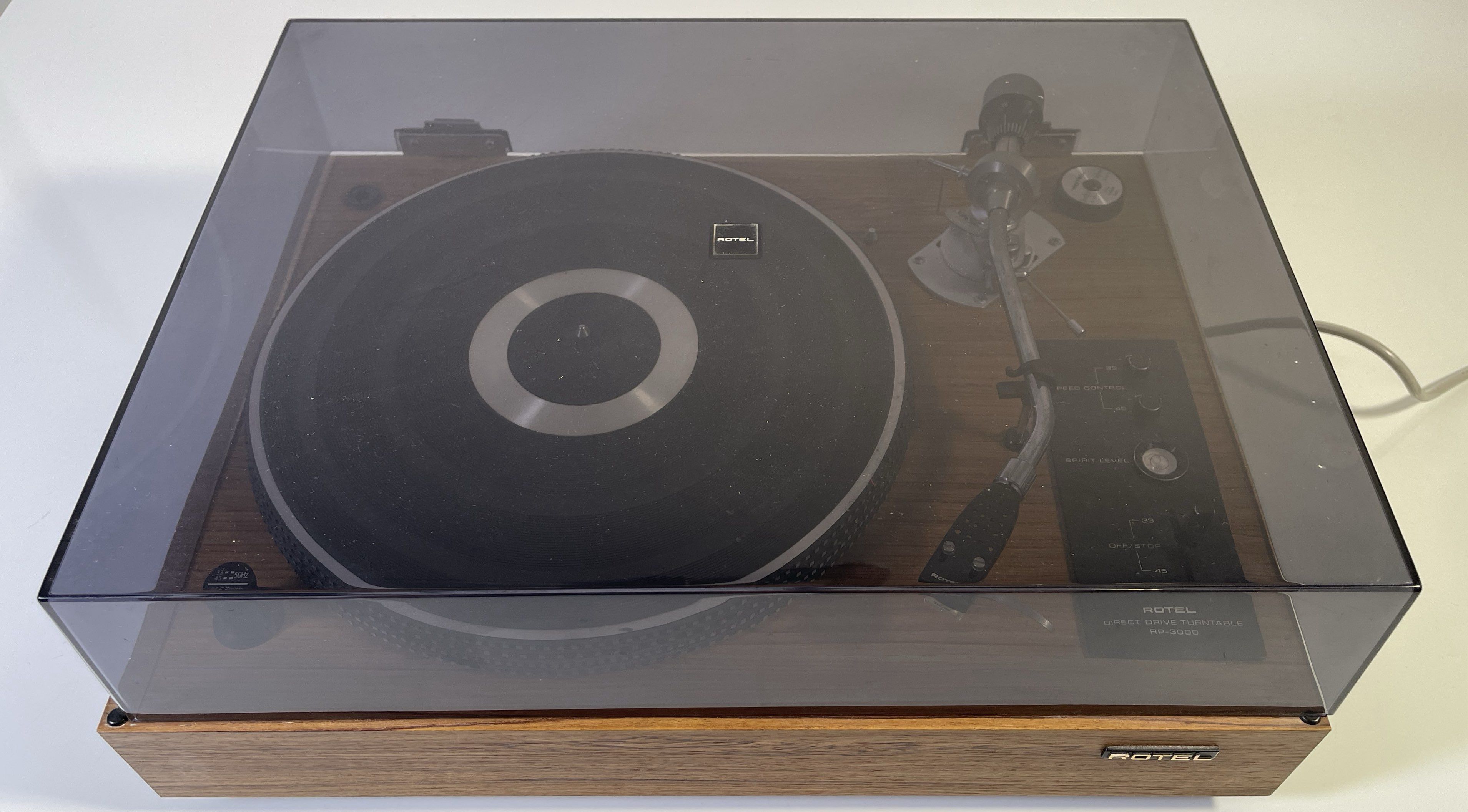 Lot 14 - ROTEL RP-3000 TURNTABLE.