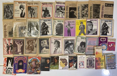 Lot 81 - ORIGINAL 1960S ROLLING STONE MAGAZINES - 1960S COUNTERCULTURE BOOKS.