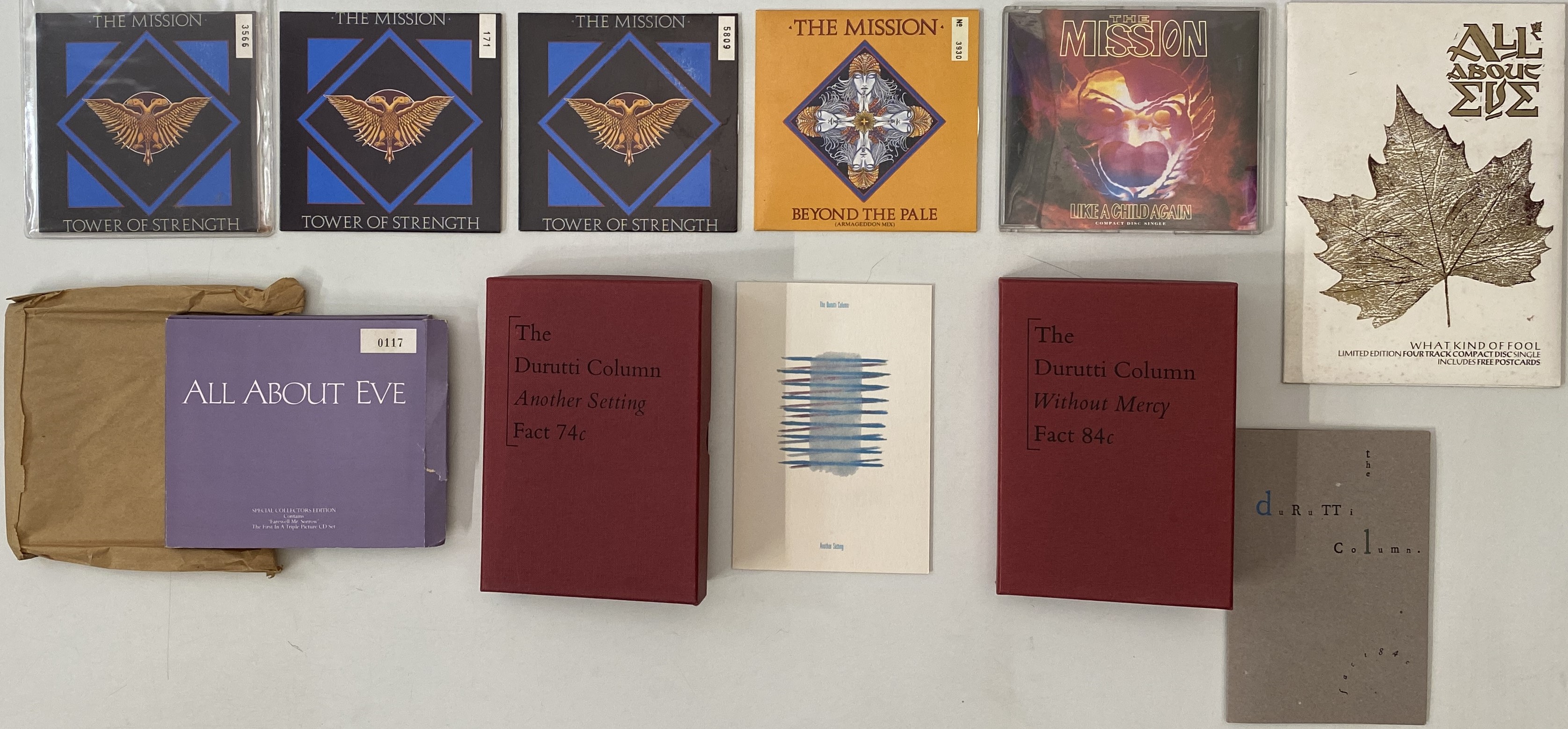 Lot 696 - NEW WAVE / GOTH - CASSETTES / CDs COLLECTION