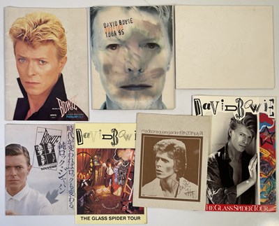 Lot 471 - DAVID BOWIE - PROGRAMME COLLECTION.