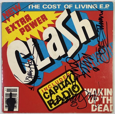 Lot 526 - THE CLASH - SIGNED 7" SINGLE.