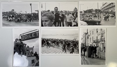 Lot 146 - BRITISH MUSIC CULTURE - MODS AT SOUTHEND, 1979 - PHOTOGRAPHER SIGNED PRINTS.