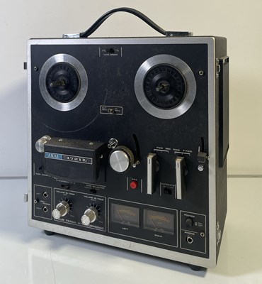 Lot 20 - AKAI 1721L REEL-TO-REEL RECORDER.