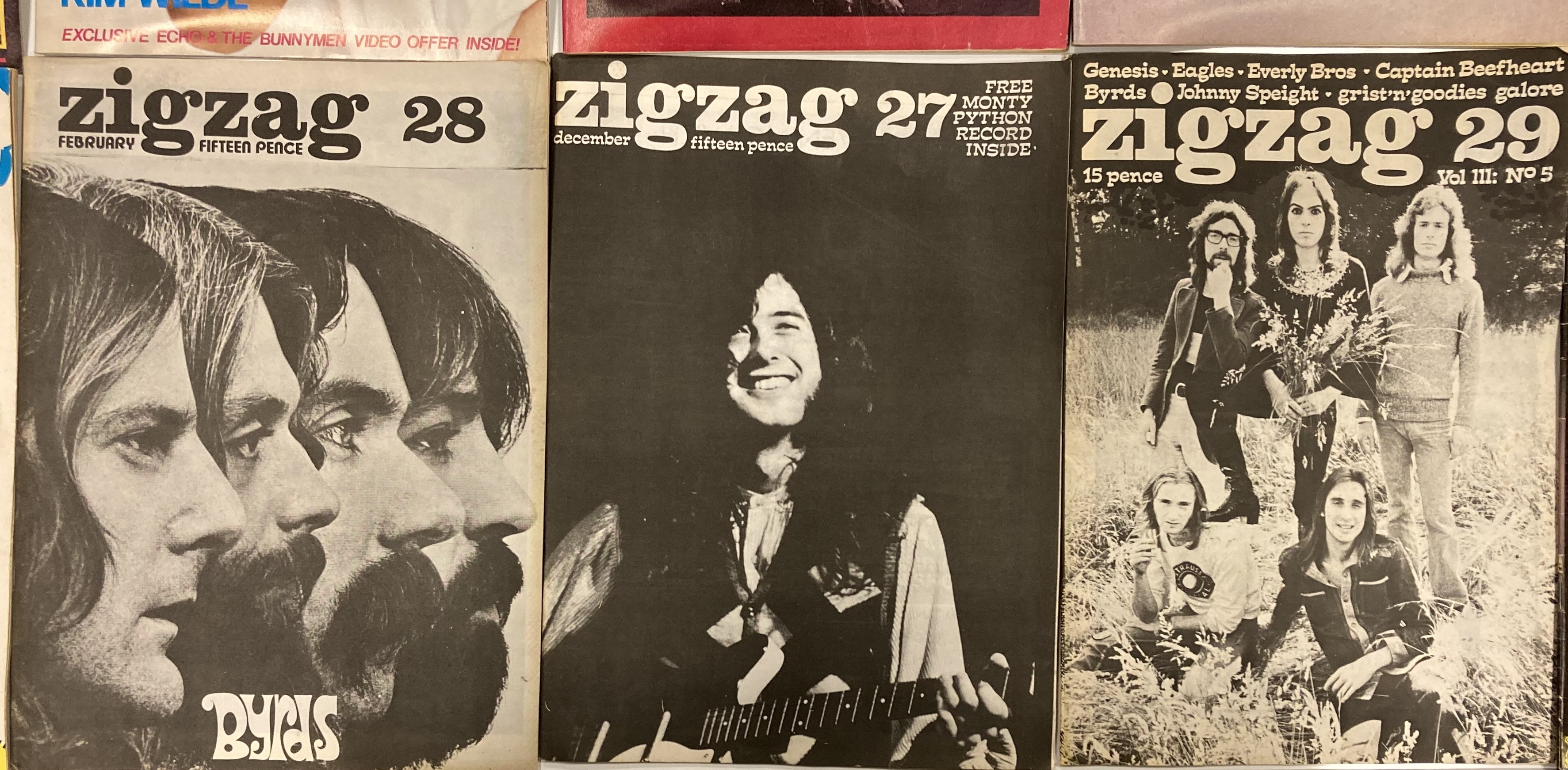 Lot 60 ZIG ZAG MAGAZINES