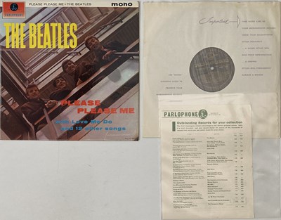 Lot 66 - THE BEATLES - PLEASE PLEASE ME LP (2ND UK 'BLACK AND GOLD' MONO PRESSING - PMC 1202)