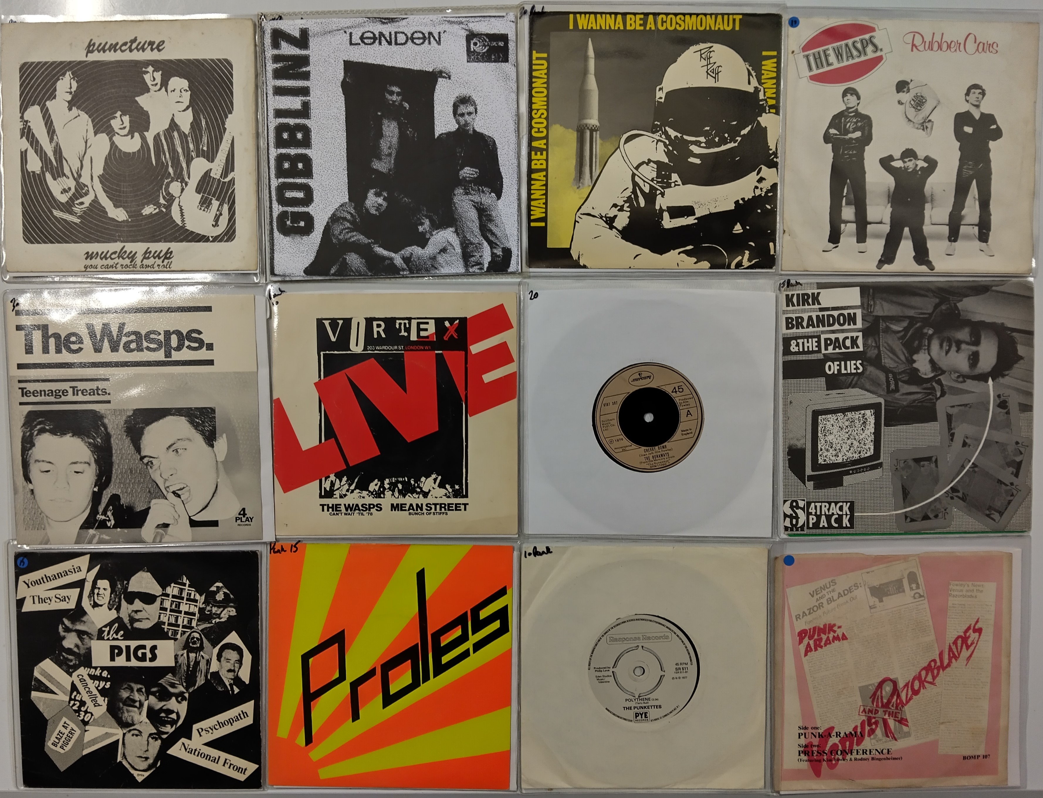 Lot 894 - PUNK 7
