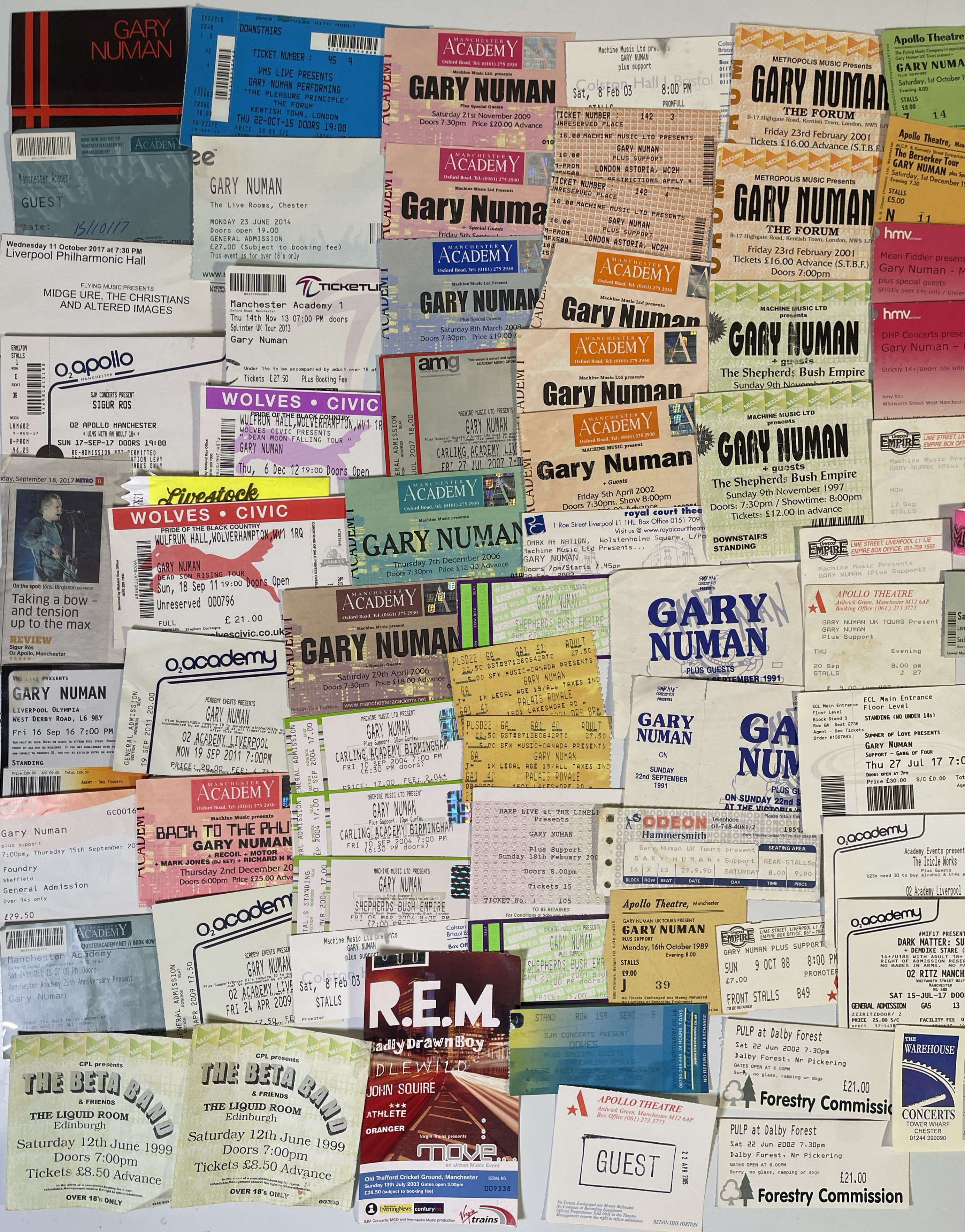 Lot 133 - LARGE COLLECTION OF CONCERT TICKETS.