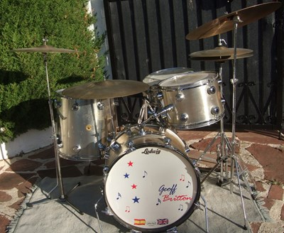 Lot 380A - GEOFFREY BRITTON'S DRUM KIT AS USED ON WINGS - ONE HAND CLAPPING / VENUS AND MARS AND MORE
