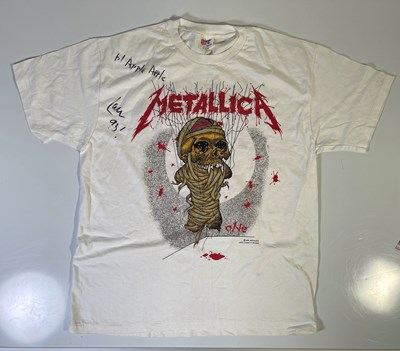 Lot 320 - METALLICA - SIGNED ORIGINAL 1989 T-SHIRT.