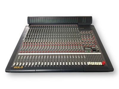 Lot 21 - SOUNDTRACS X-SOLOLOG 24 - PRODUCTION CONSOLE 24 CHANNEL MIXING DESK.