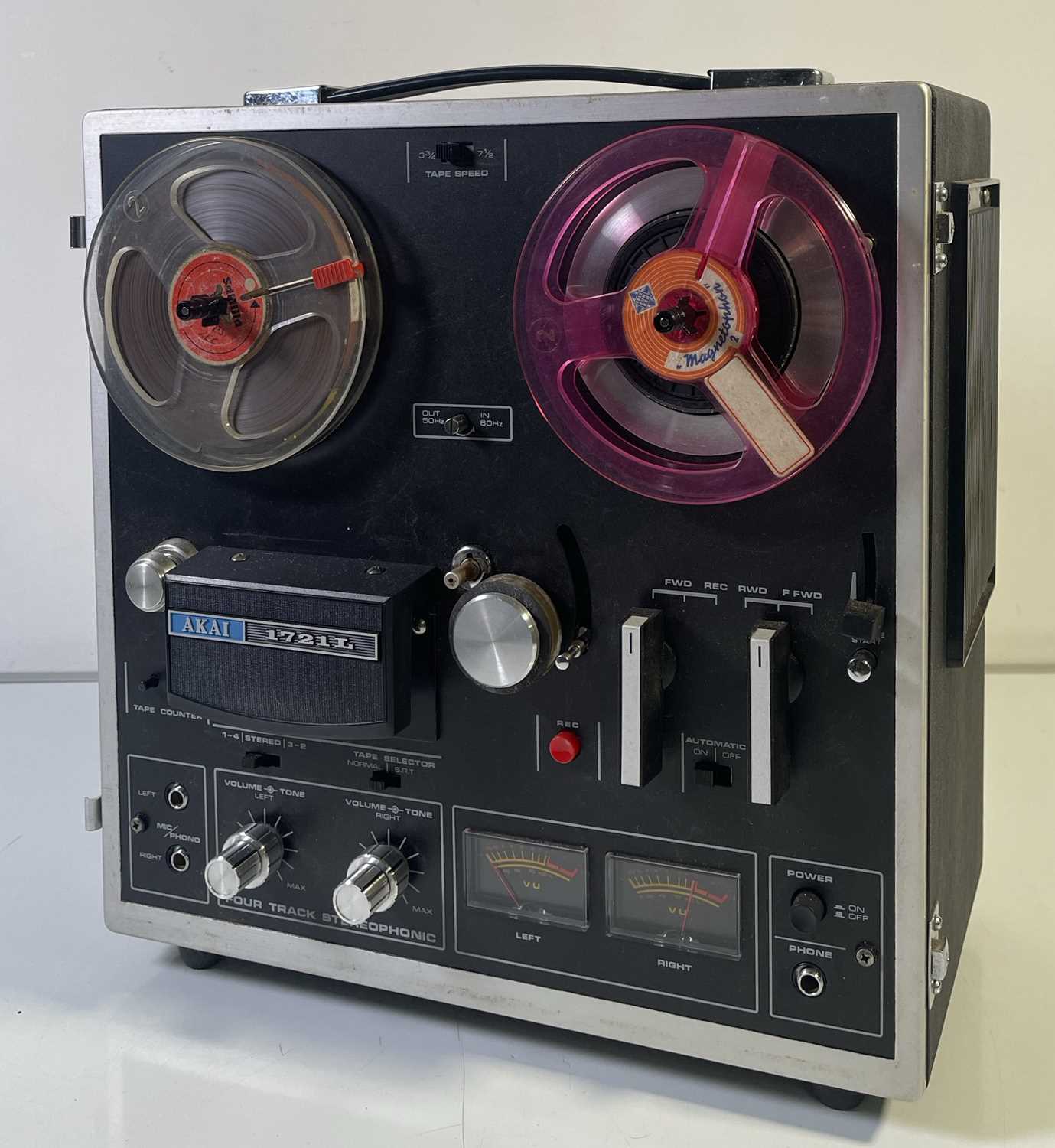 Lot 24 - AKAI 1721L REEL-TO-REEL RECORDER.