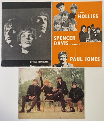 Lot 115 - COLLECTABLE 1960S PROGRAMMES INC JIMI HENDRIX / ROLLING STONES.