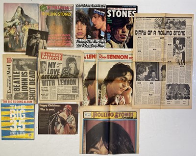 Lot 62 - THE BEATLES / ROLLING STONES - PROGRAMMES AND NEWSPAPERS INC HEADLINES.