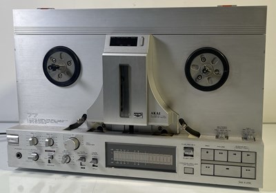 Lot 27 - AKAI GX-77 REEL-TO-REEL TAPE RECORDER.