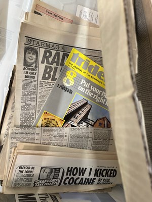 Lot 452 - THE BEATLES - NEWSPAPER HEADLINES ETC.