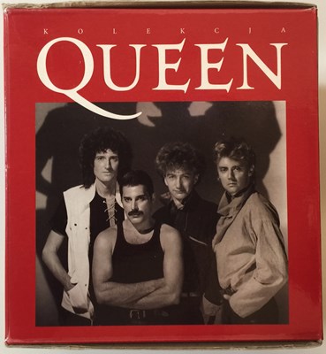 Lot 751 - QUEEN - KOLEKCJA CD/BOOK BOX-SET (24 PARTS/ SEALED)