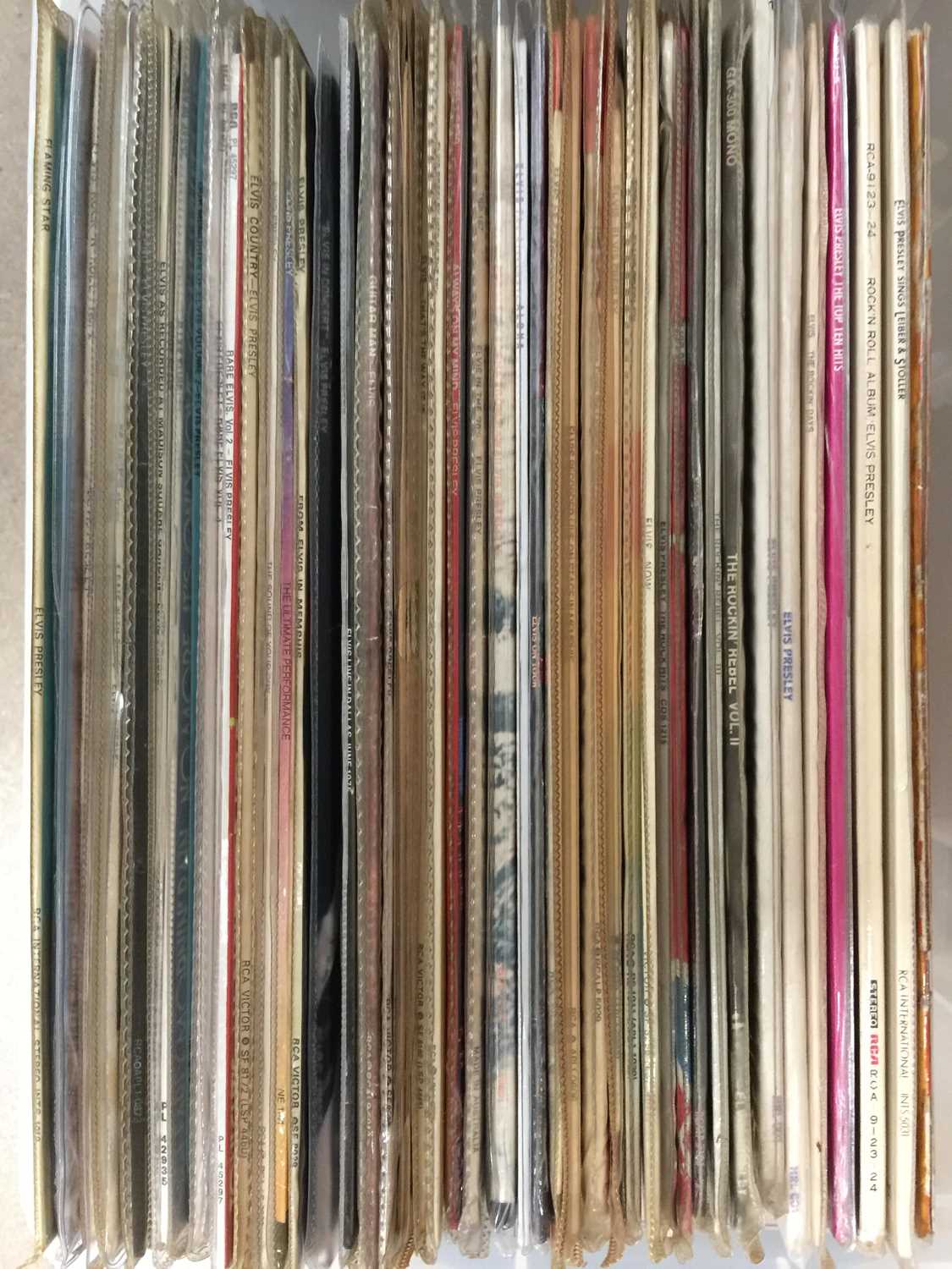 Lot 1233 - ELVIS - LP COLLECTION
