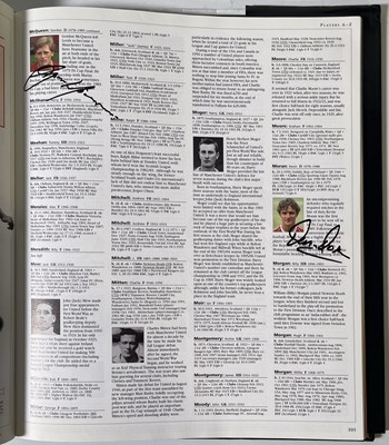 Lot 403 - FOOTBALL MEMORABILIA - MULTI SIGNED MANCHESTER UNITED ENCYCLOPEDIA / GEORGE BEST SIGNED.