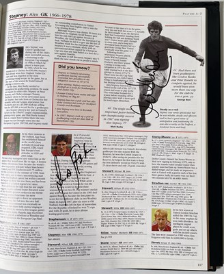 Lot 403 - FOOTBALL MEMORABILIA - MULTI SIGNED MANCHESTER UNITED ENCYCLOPEDIA / GEORGE BEST SIGNED.