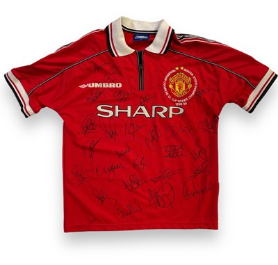 Lot 406 - FOOTBALL MEMORABILIA - MANCHESTER UNITED - MULTI SIGNED 1999 CHAMPIONS LEAGUE WINNERS SHIRT.