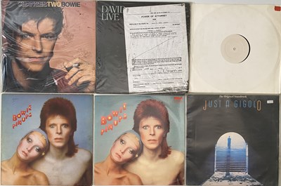 Lot 1114 - DAVID BOWIE - LP / 12" COLLECTION