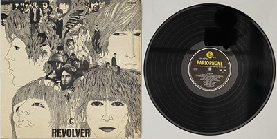 Lot 330 - THE BEATLES - REVOLVER LP (ORIGINAL WITHDRAWN 606-1 MIX COPY - PMC 7009)