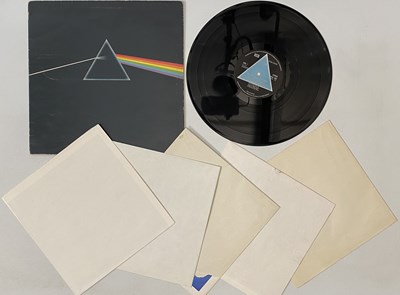 Lot 242 - PINK FLOYD - THE DARK SIDE OF THE MOON LP (UK ORIGINAL - SOLID TRIANGLE - SHVL 804)