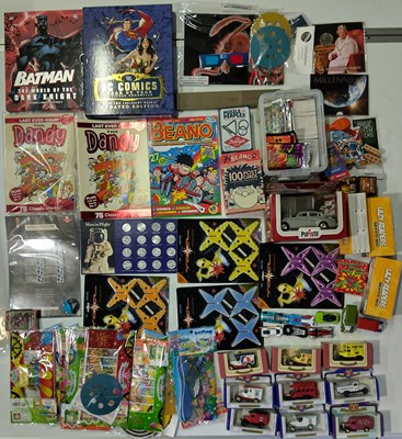 Lot 38 - TOYS AND COLLECTABLES.