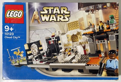 Lot 39 - LEGO - 10123 CLOUD CITY - STAR WARS.