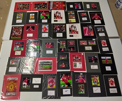 Lot 422 - FOOTBALL MEMORABILIA - LARGE COLLECTION OF SIGNED ITEMS.