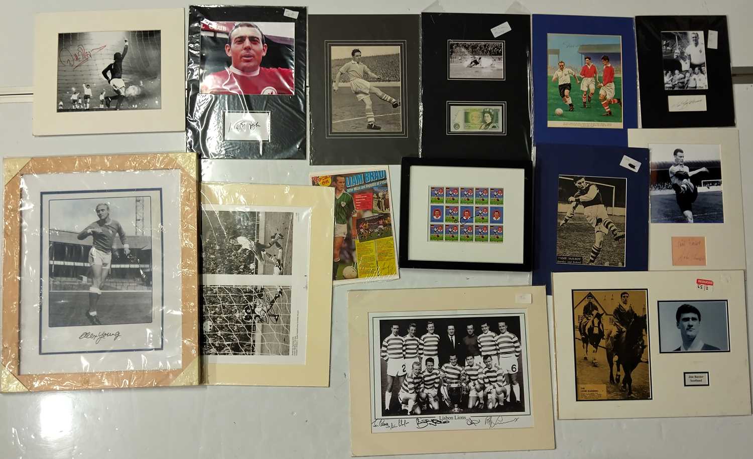 Lot 243430 - FOOTBALL MEMORABILIA - 1950S-70S FOOTBALLERS SIGNED ITEMS.