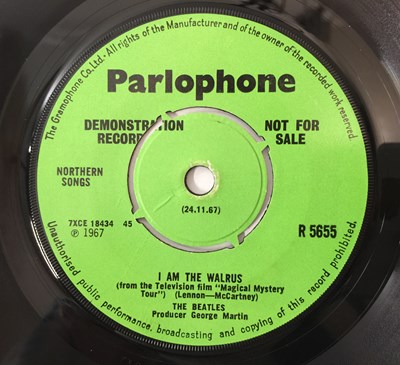 Lot 6 - THE BEATLES - HELLO, GOODBYE/ I AM THE WALRUS 7" (UK DEMO - PARLOPHONE - R5655)
