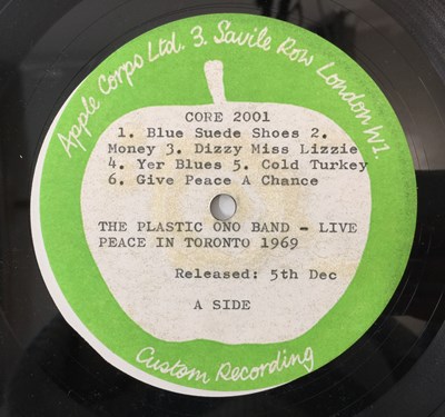 Lot 8 - THE PLASTIC ONO BAND - LIVE PEACE IN TORONTO 1969 LP (UK APPLE TEST PRESSING - CORE 2001)