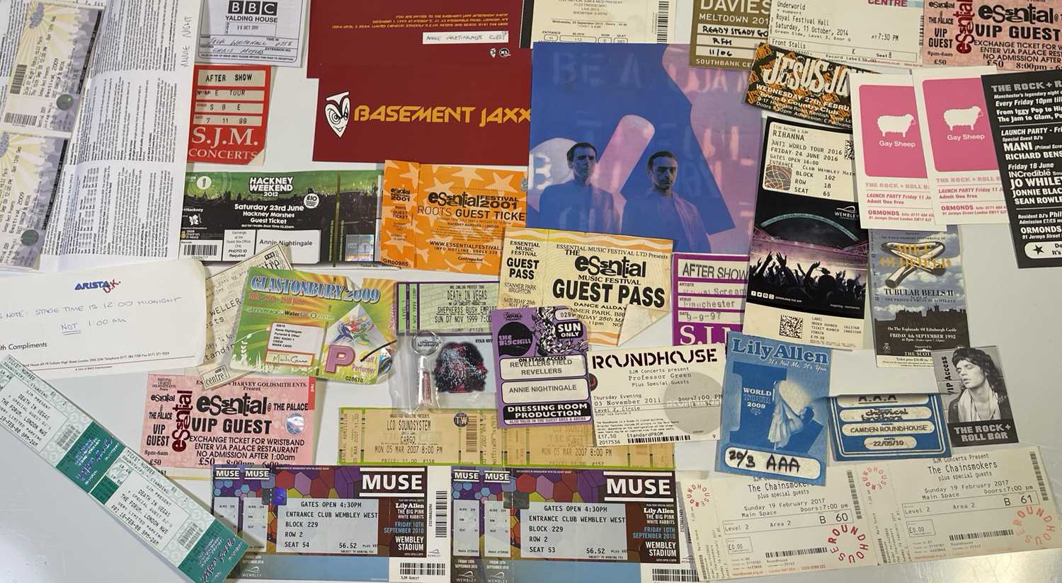 Lot 287 - 1990S/00S TICKET COLLECTION.
