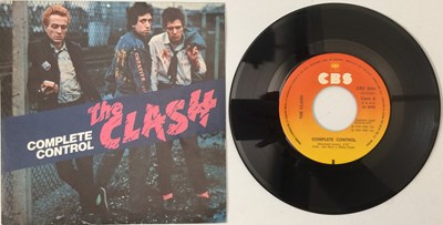 Lot 72 - THE CLASH - COMPLETE CONTROL 7" (1978 SPANISH COPY - CBS 5664)