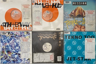Lot 202 - HOUSE, HARDCORE AND RAVE - 12" COLLECTION