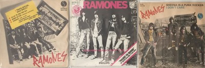 Lot 92 - RAMONES - ITALIAN/GERMAN 7" RARITIES