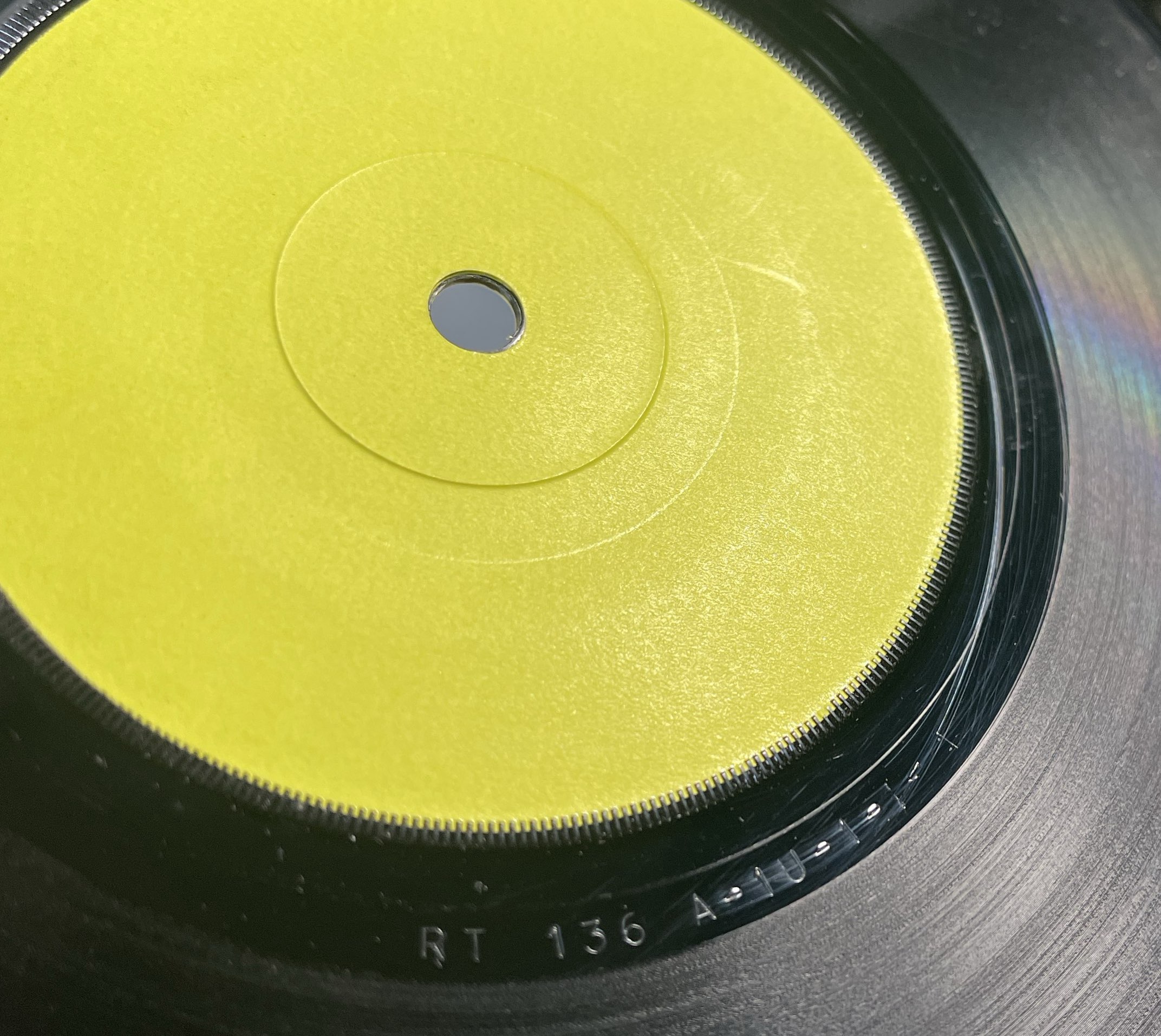 Lot 16 - THE SMITHS - REEL AROUND THE FOUNTAIN - 1983