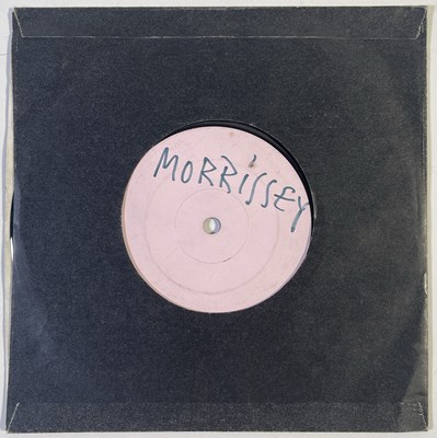 Lot 41 - THE SMITHS - I STARTED SOMETHING I COULDN'T FINISH 7" (ORIGINAL UK WHITE LABEL TEST PRESSING SIGNED BY MORRISSEY - RT 198)